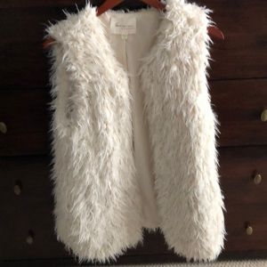 Vince Camuto furry vest. Small